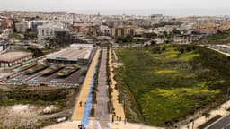 El Ayuntamiento creará un complejo polideportivo con piscina cubierta en la avenida Puerta del Mar