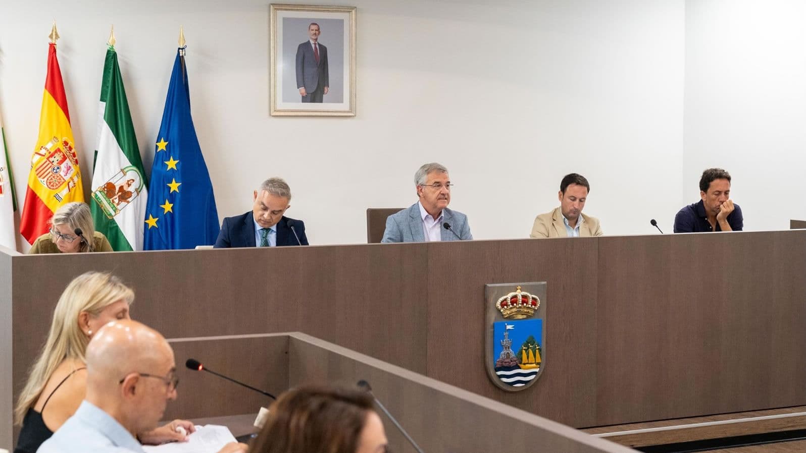 El Pleno del Ayuntamiento aprueba el presupuesto para 2027 que consolida la ‘deuda cero’, mantiene el impulso inversor y reitera la mayor bajada de impuestos